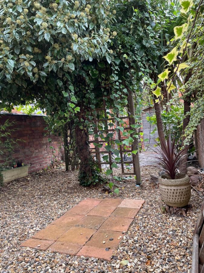 Rooms In A Victorian Comfortable 4-Bedroom House In Milton Keynes Rooms Not En-Suites Wolverton (Buckinghamshire) Exterior foto